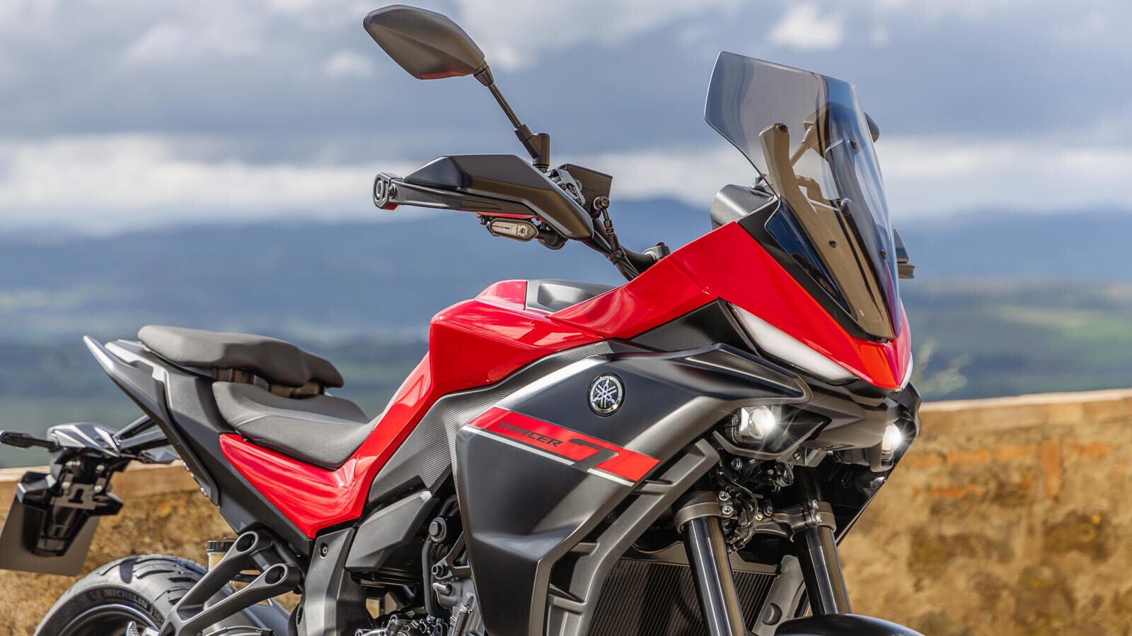 Yamaha Tracer 7 e 7 GT Y-AMT: le foto della versione 2026