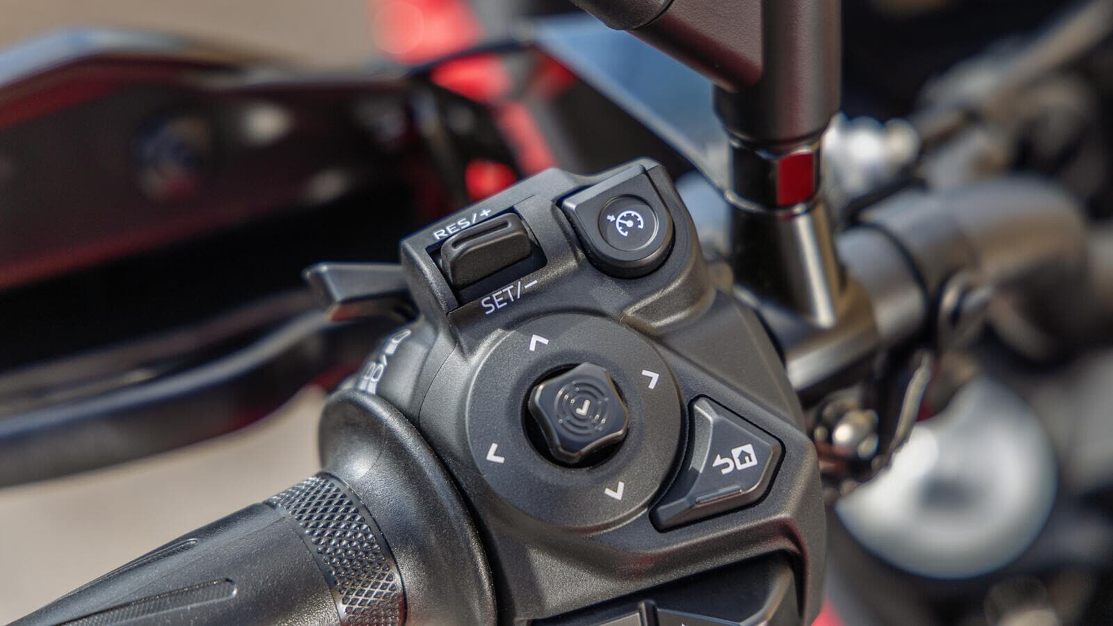 Yamaha Tracer 7 e 7 GT Y-AMT: le foto della versione 2026
