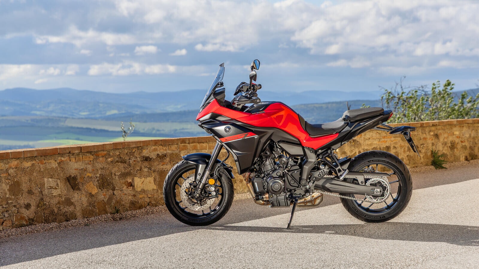 Yamaha Tracer 7 e 7 GT Y-AMT: le foto della versione 2026