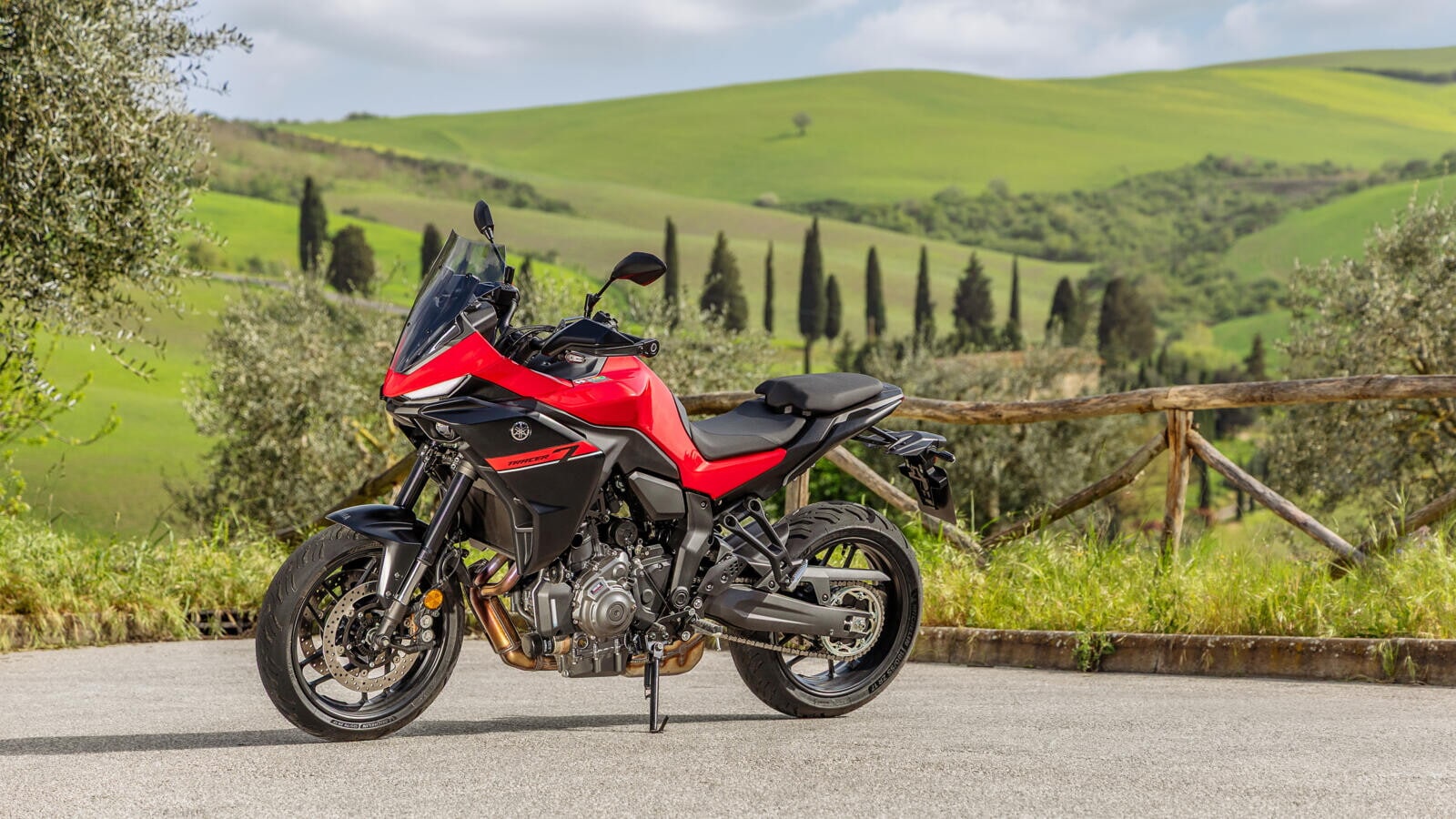 Yamaha Tracer 7 e 7 GT Y-AMT: le foto della versione 2026