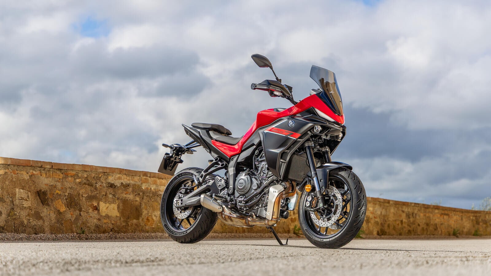 Yamaha Tracer 7 e 7 GT Y-AMT: le foto della versione 2026