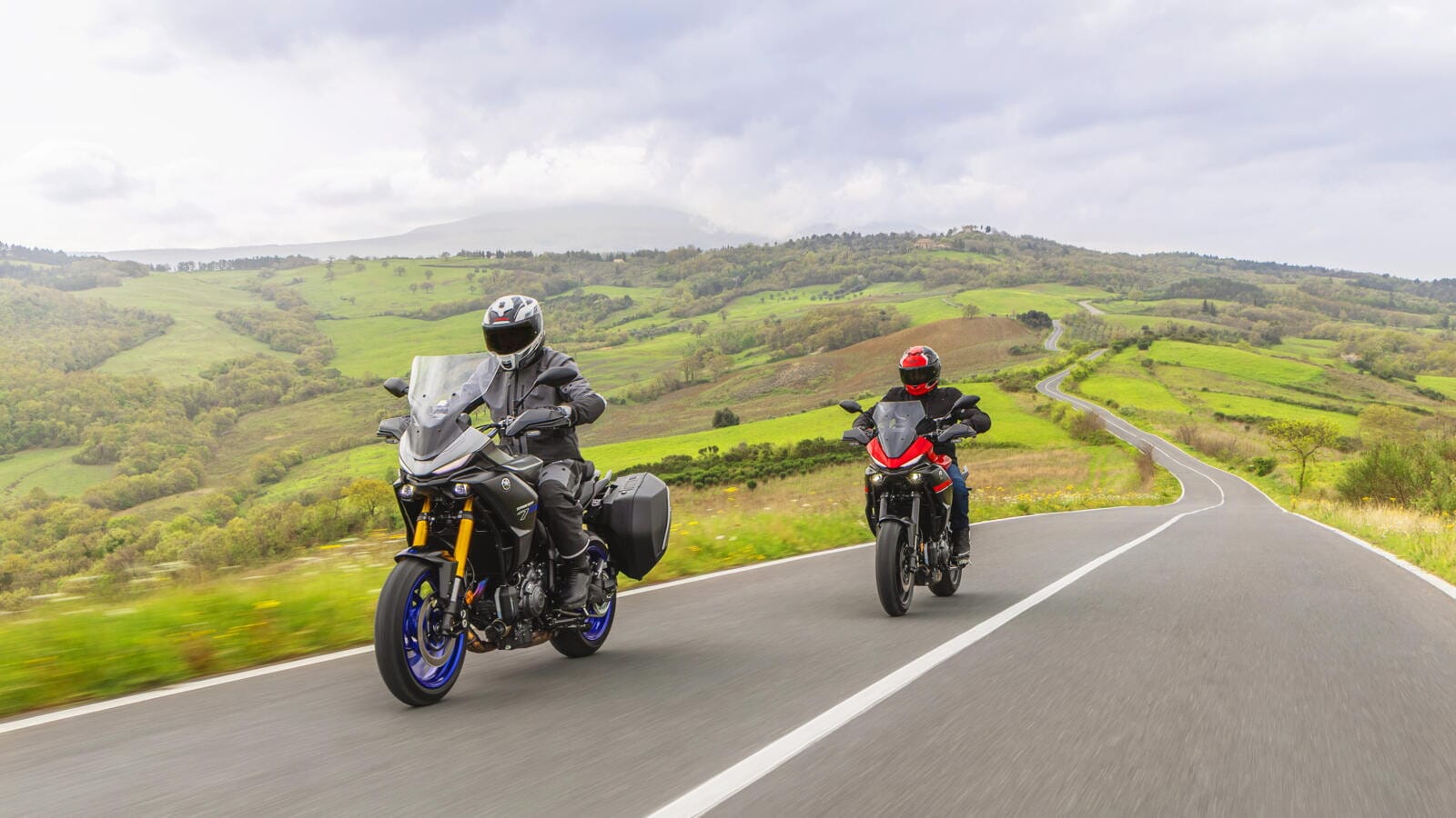 Yamaha Tracer 7 e 7 GT Y-AMT: le foto della versione 2026