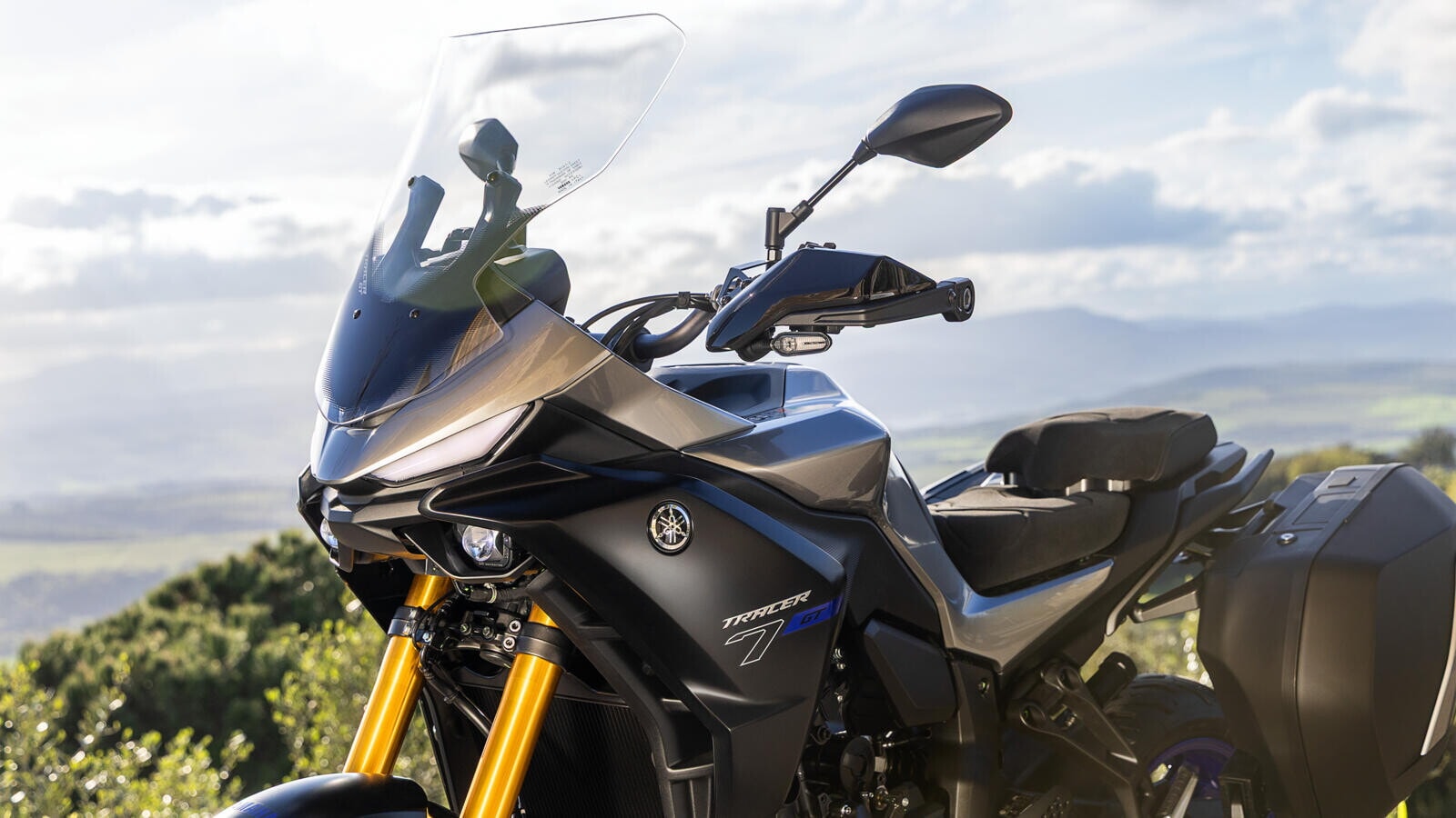 Yamaha Tracer 7 e 7 GT Y-AMT: le foto della versione 2026