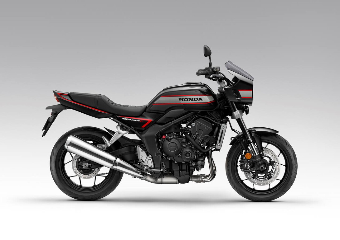 Honda CB1000F: LE FOTO