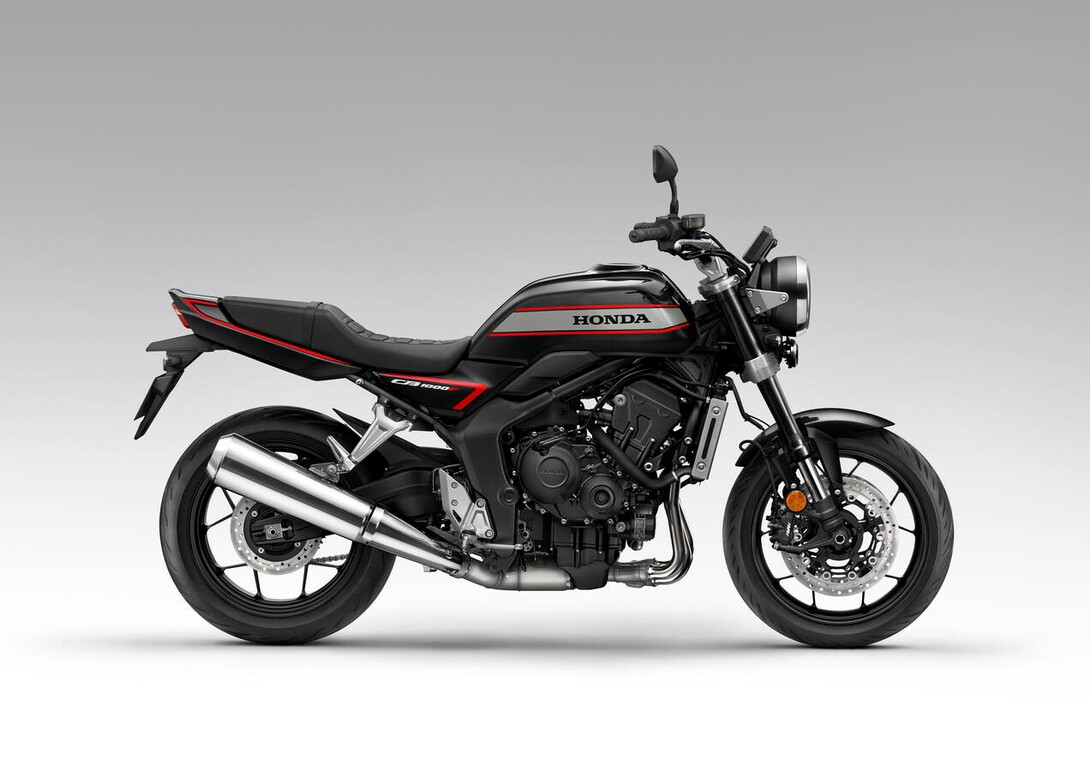 Honda CB1000F: LE FOTO