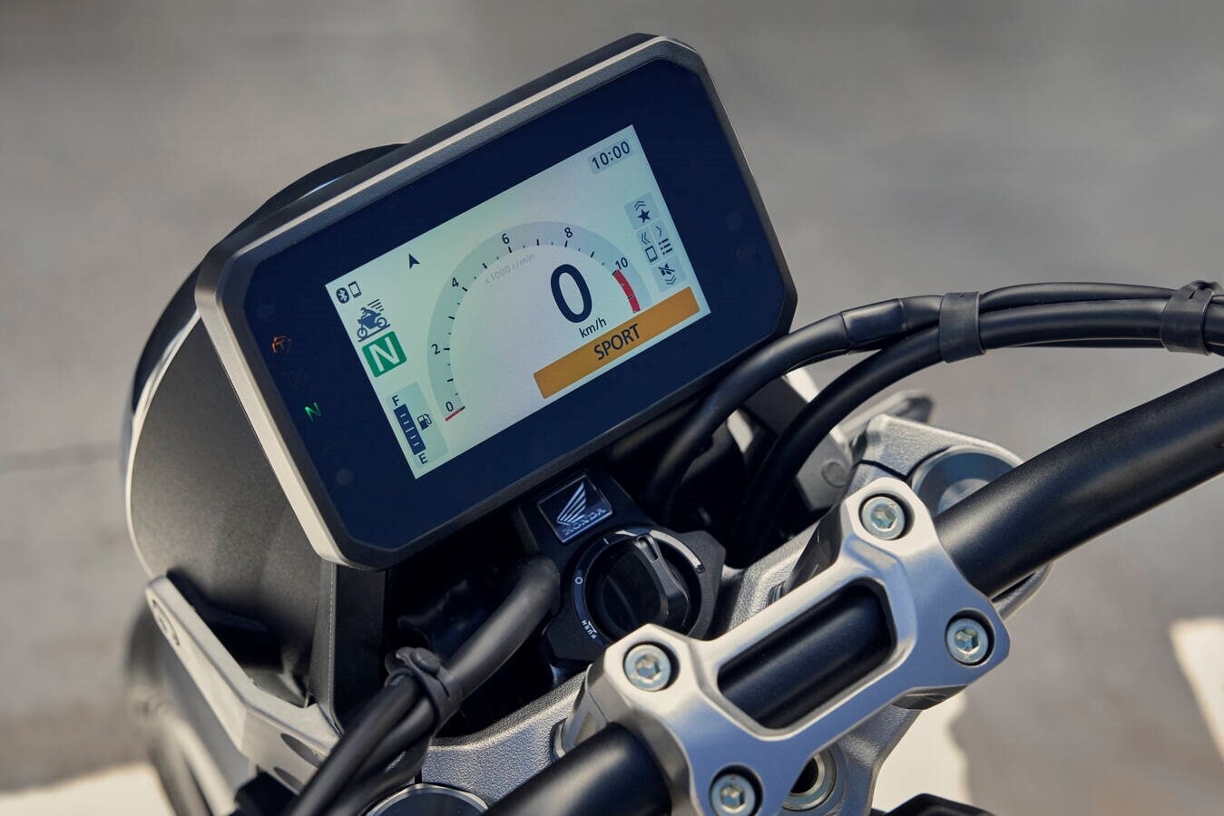 Honda CB1000F: LE FOTO