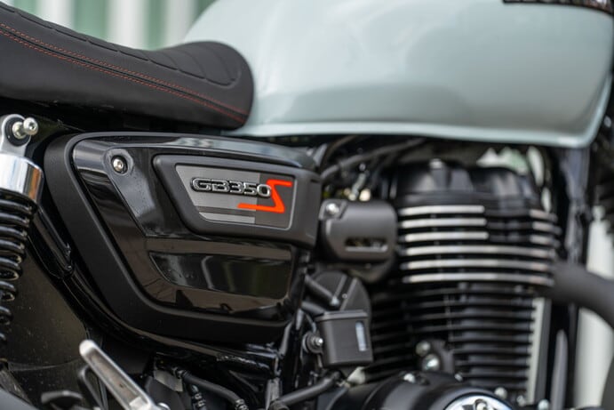 Test, Honda GB 350S: le foto della prova 