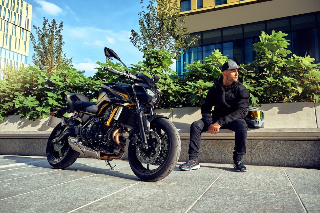 Kawasaki Z650 S: le foto della naked dal design Sugomi