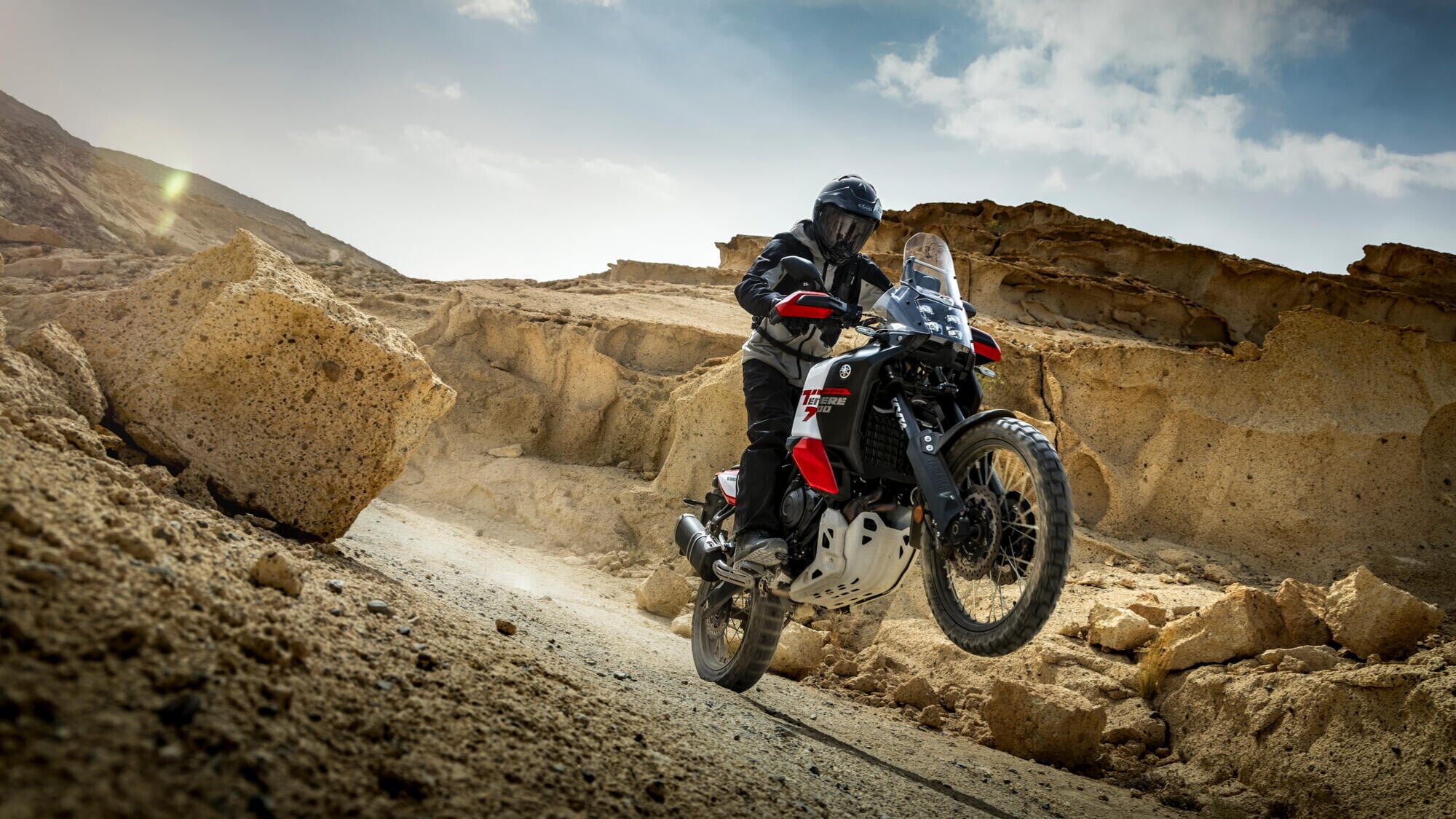 Yamaha Ténéré 700 World Raid 2026: arrivano by-wire ed elettronica avanzata