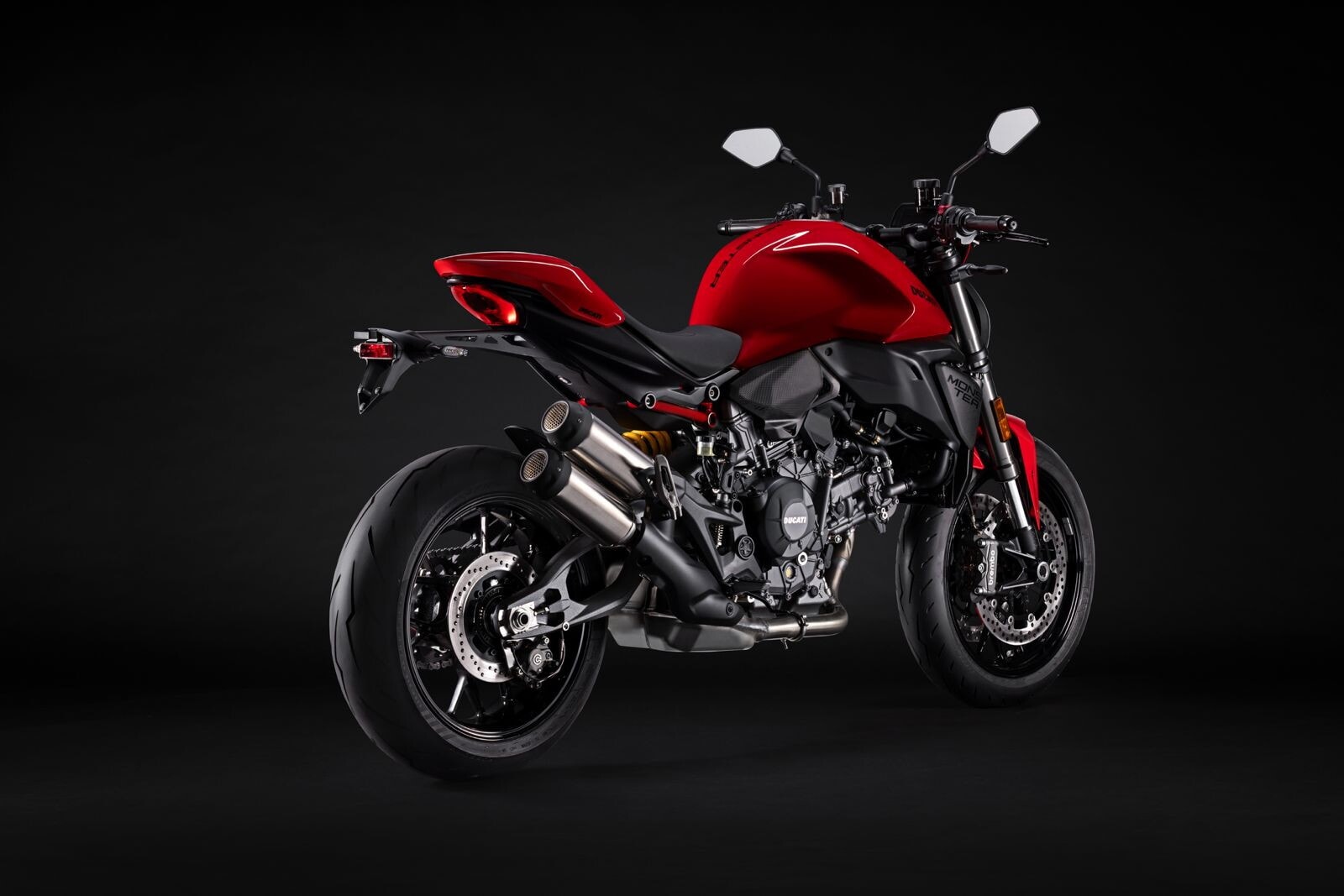 Ducati Monster 2026: le foto