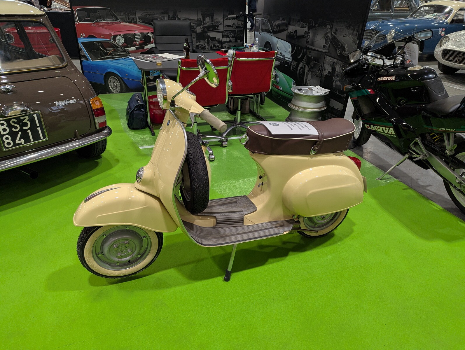Auto e Moto d'Epoca 2025: le foto live dell'evento
