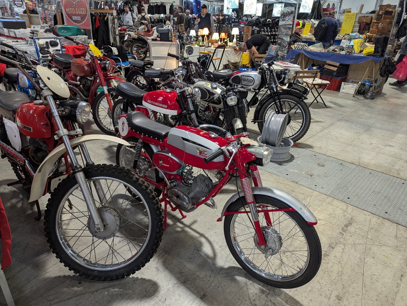 Auto e Moto d'Epoca 2025: le foto live dell'evento