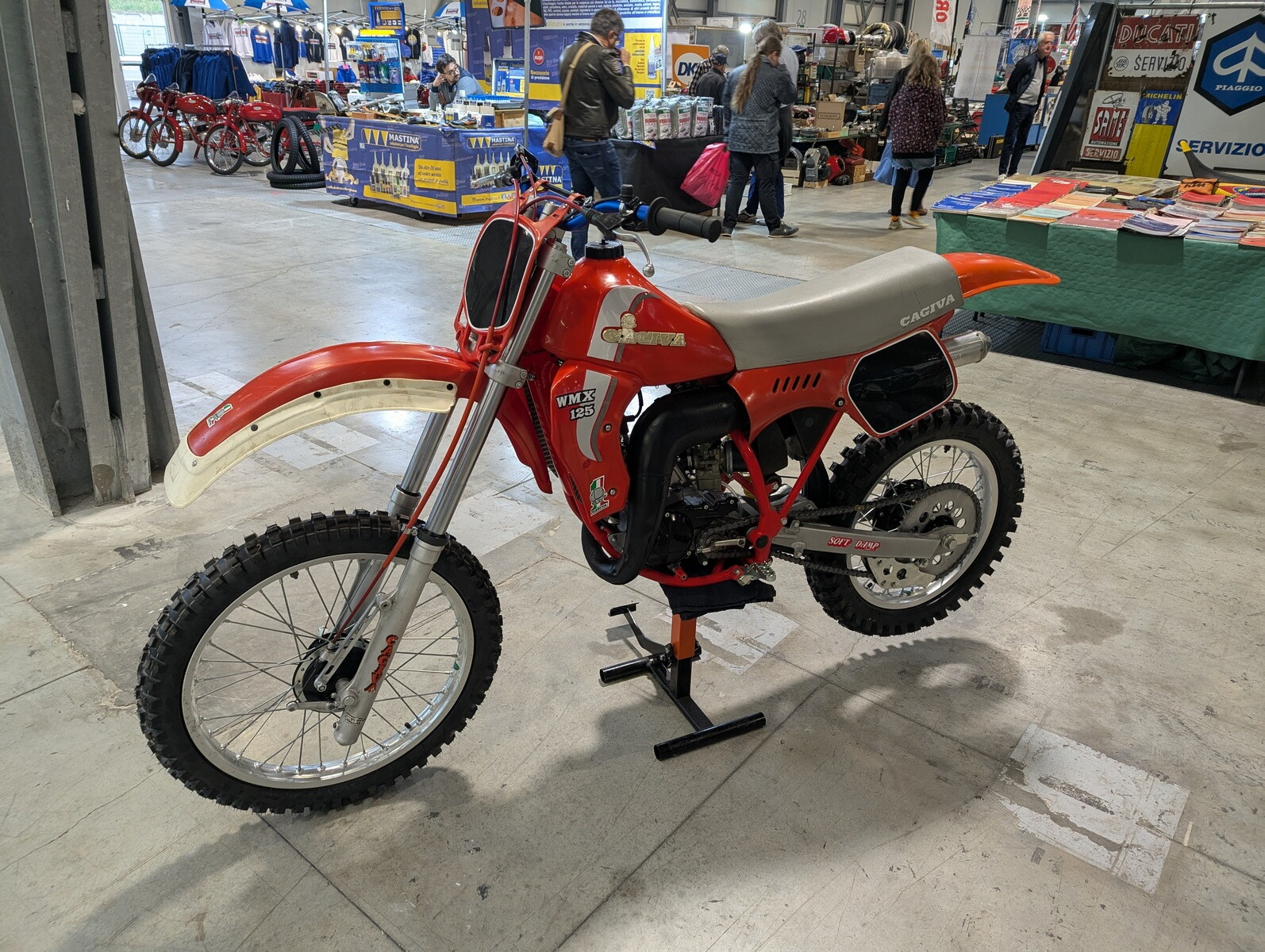 Auto e Moto d'Epoca 2025: le foto live dell'evento