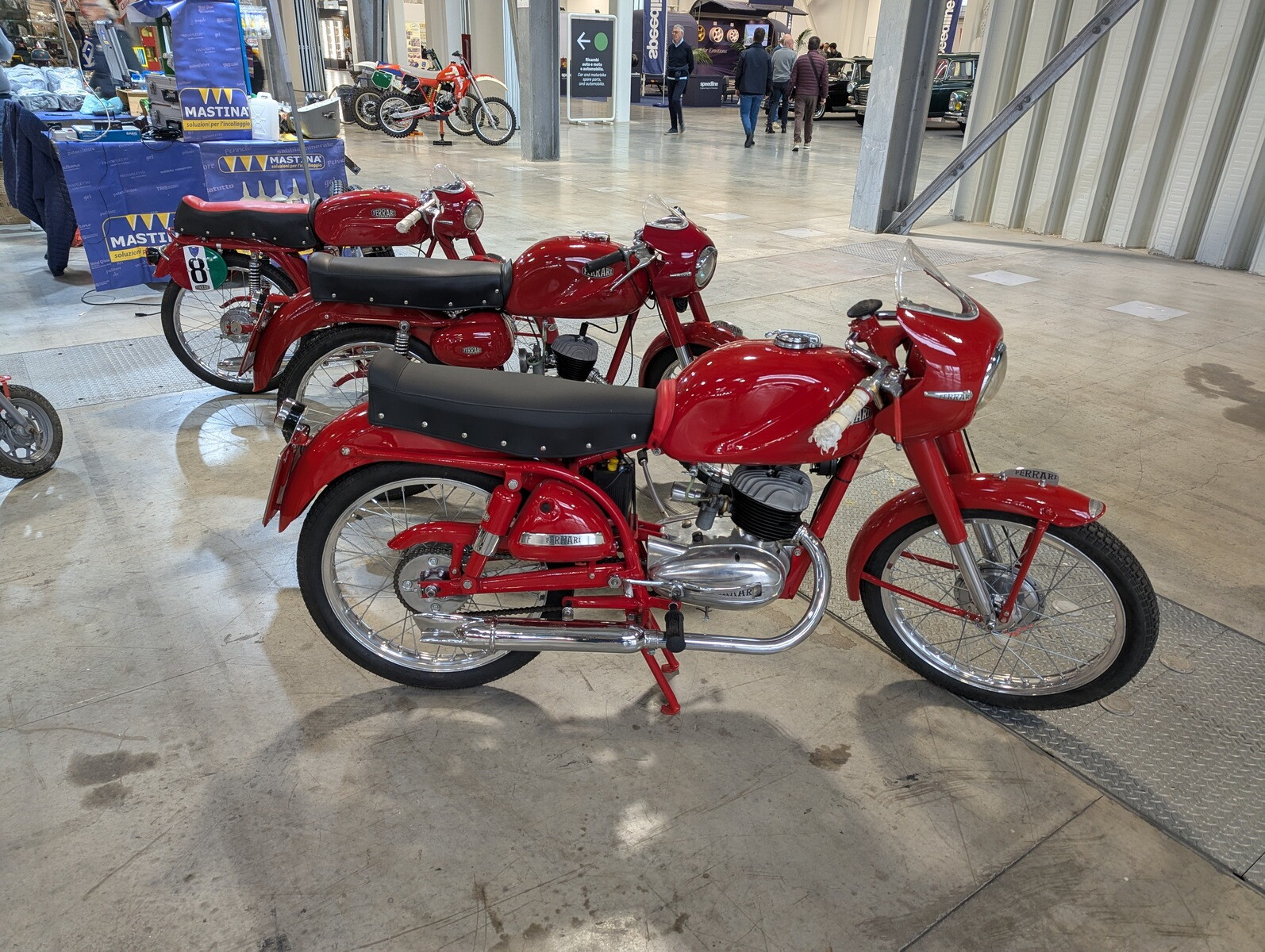 Auto e Moto d'Epoca 2025: le foto live dell'evento