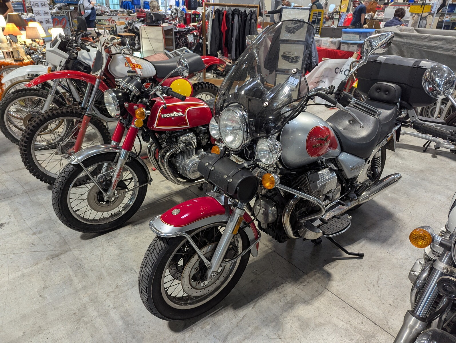 Auto e Moto d'Epoca 2025: le foto live dell'evento