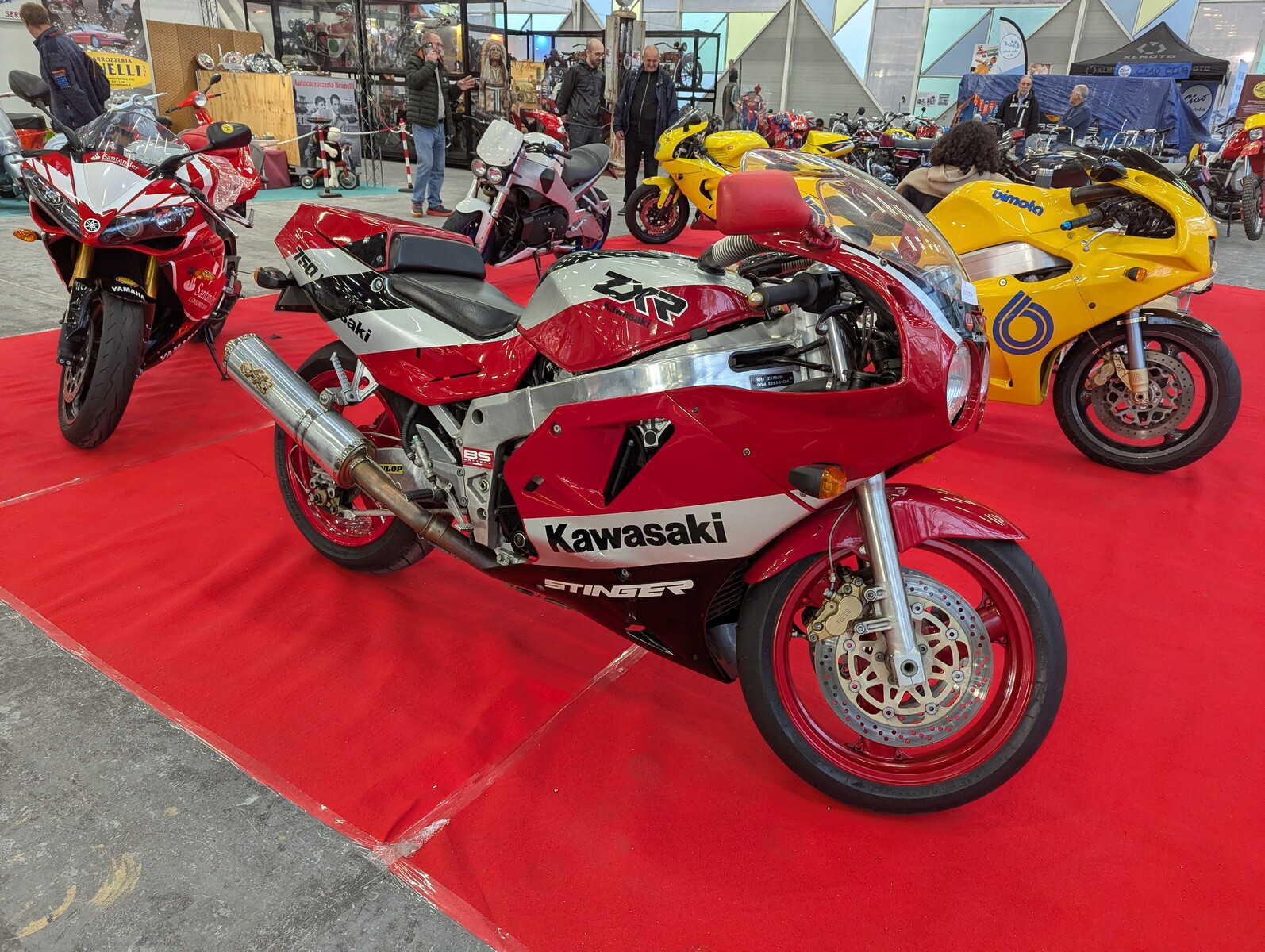 Auto e Moto d'Epoca 2025: le foto live dell'evento