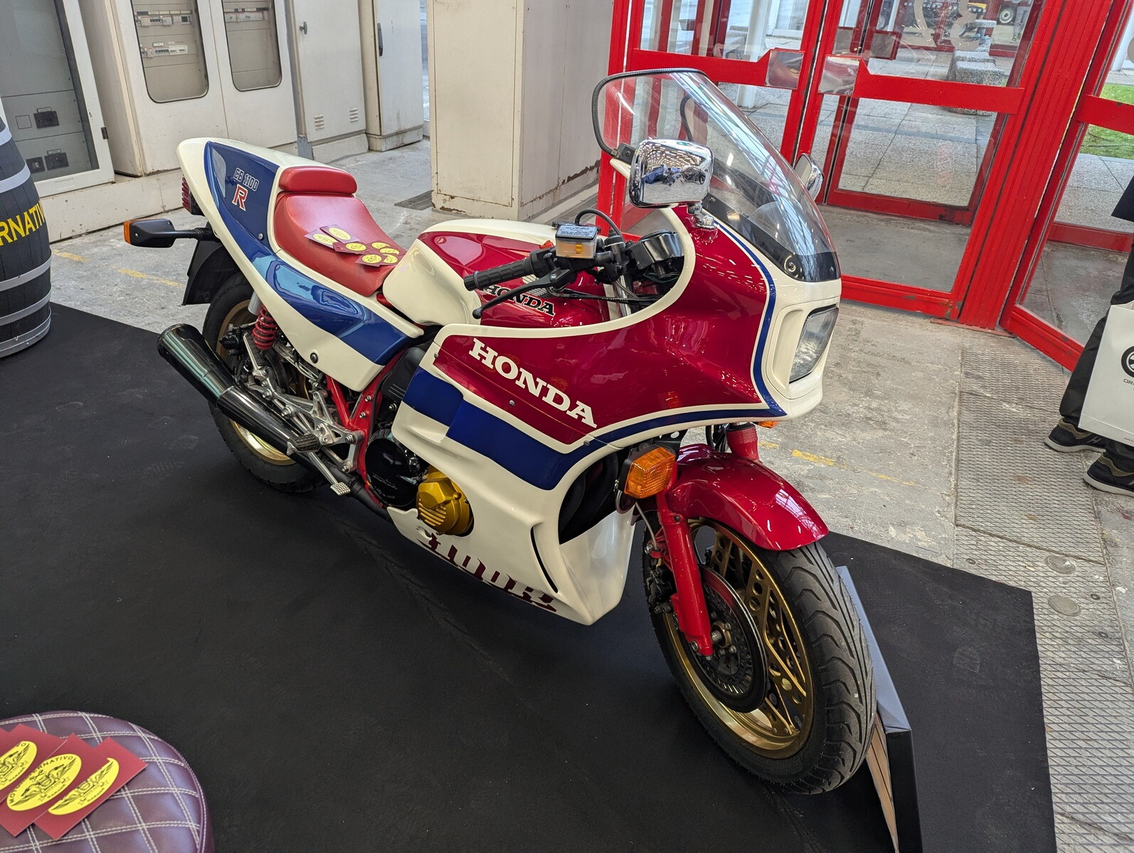 Auto e Moto d'Epoca 2025: le foto live dell'evento
