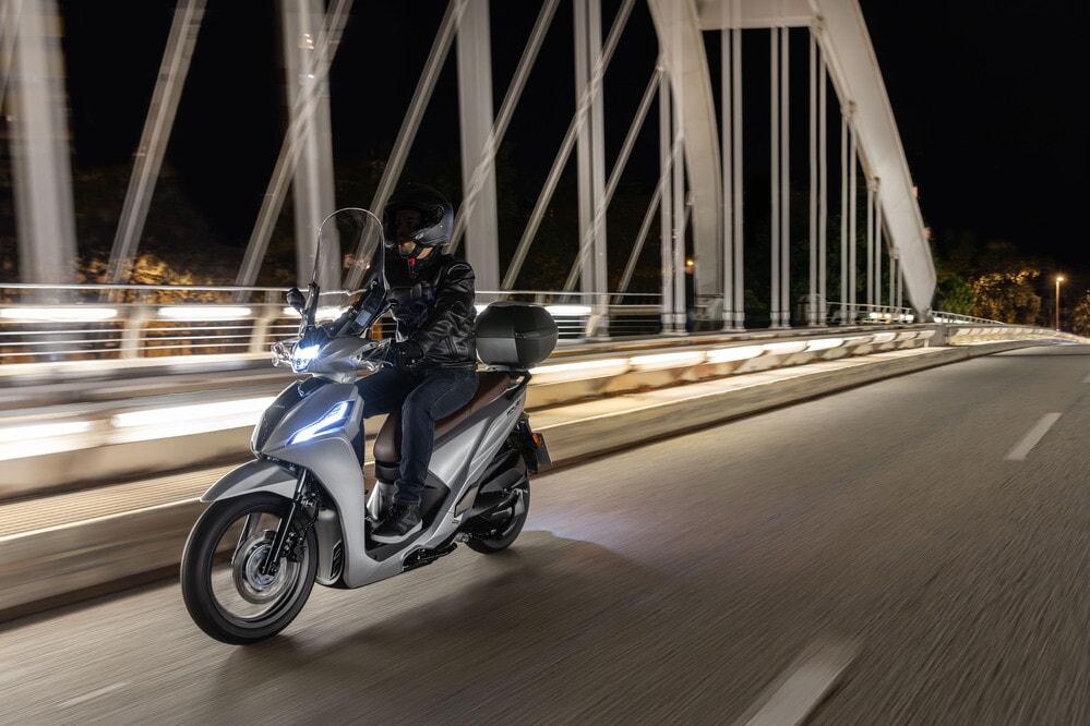 Kymco People R Hybrid: le foto