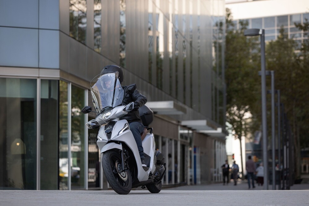 Kymco People R Hybrid: le foto