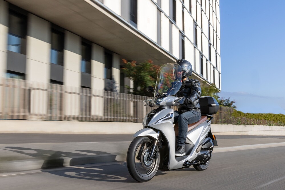 Kymco People R Hybrid: le foto