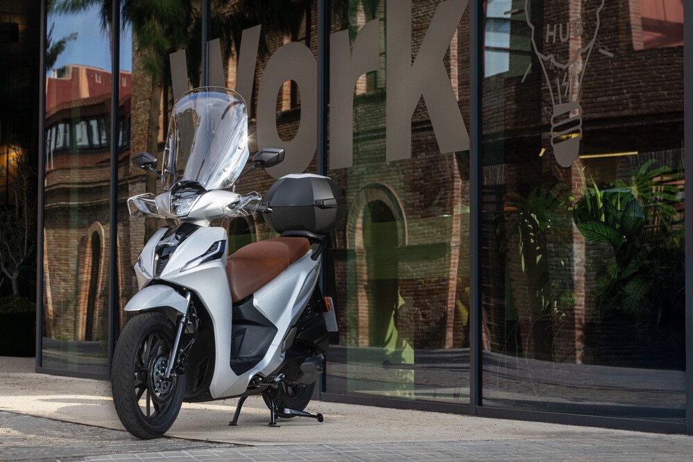 Kymco People R Hybrid: le foto