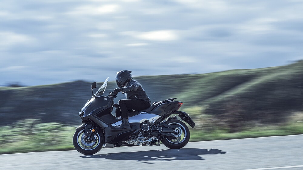 Yamaha TMAX 25th Anniversary: le foto della novità portata ad EICMA 2025