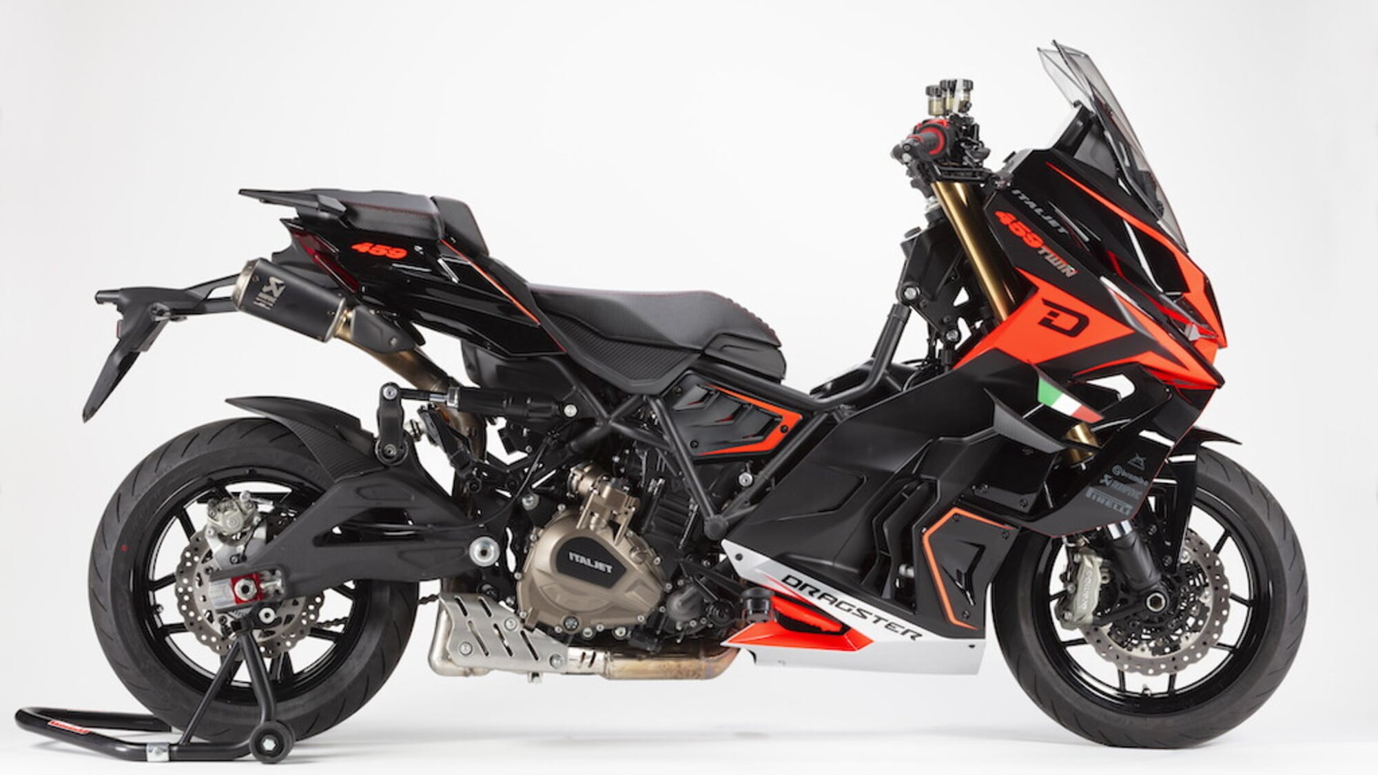 Italjet a EICMA 2025: debutto mondiale per Dragster 459 Twin e Roadster