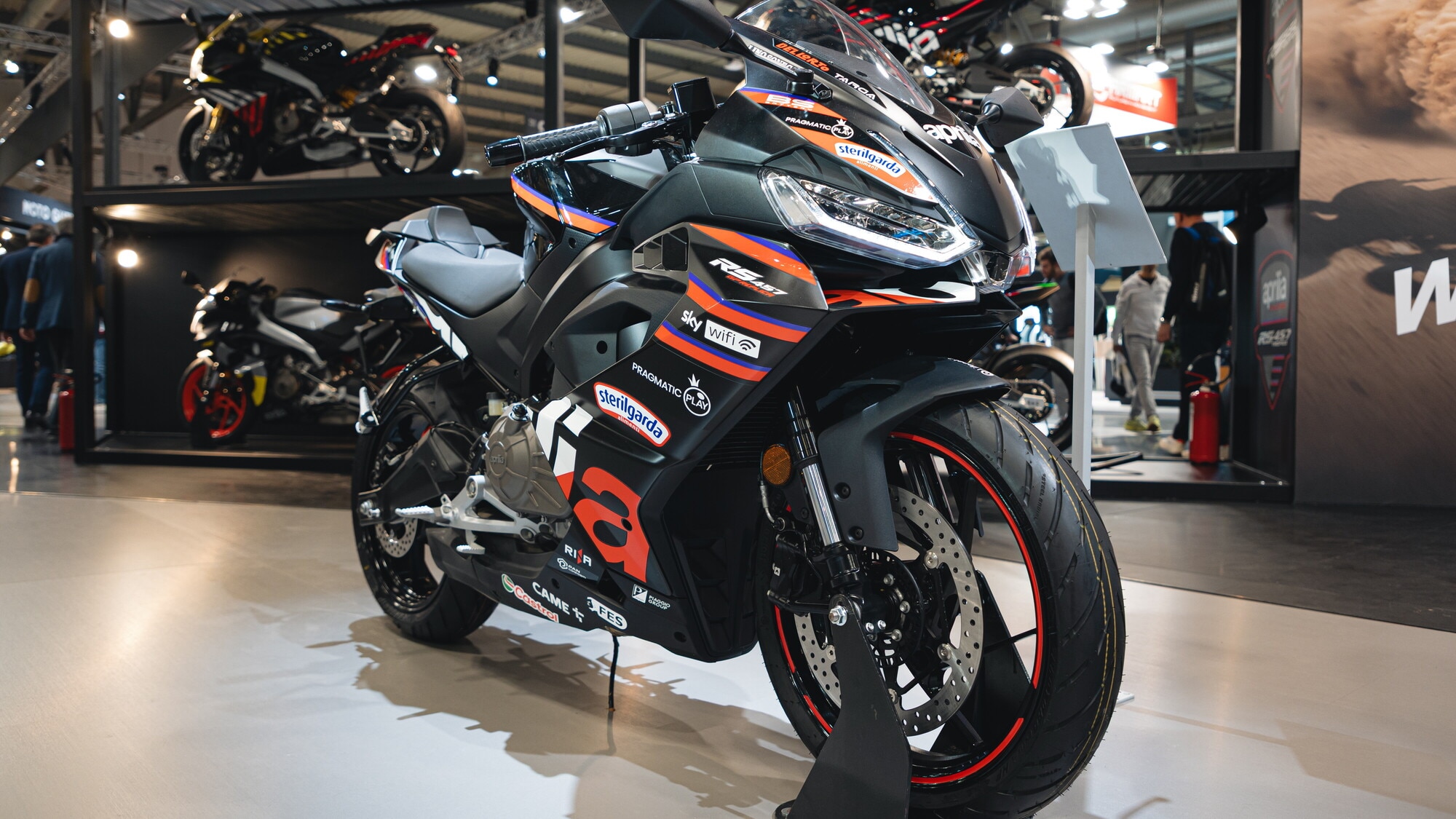 Aprilia a EICMA 2025: debuttano il nuovo SR GT 400 e la RS 457 GP Replica