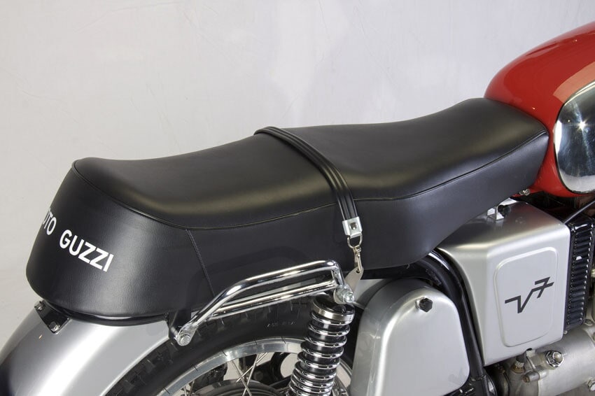 Moto Guzzi V7 700 del 1967: foto