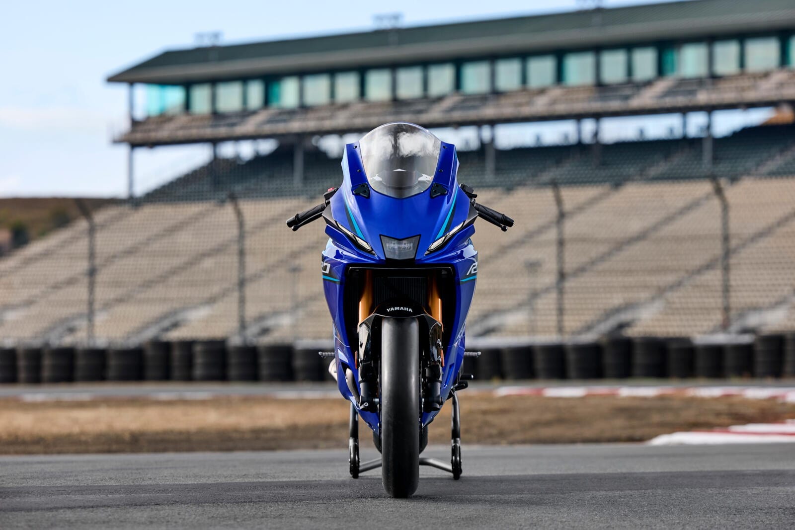 Yamaha R7: le foto della versione 2026