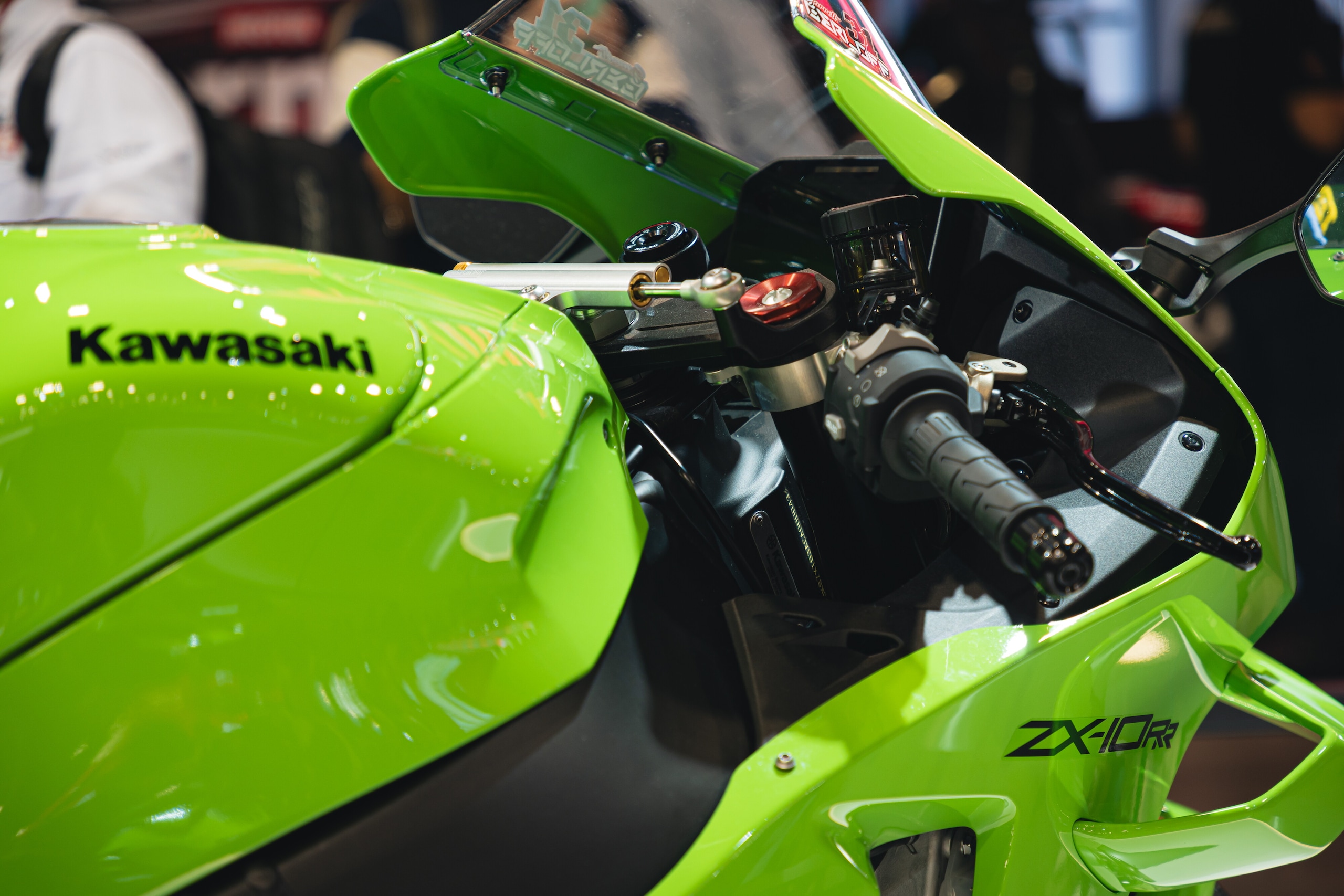 Kawasaki Ninja ZX-10R e ZX-10RR 2026: le foto