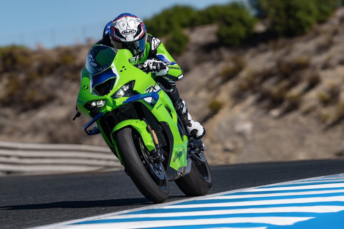 Kawasaki Ninja ZX-10R e ZX-10RR 2026: le foto