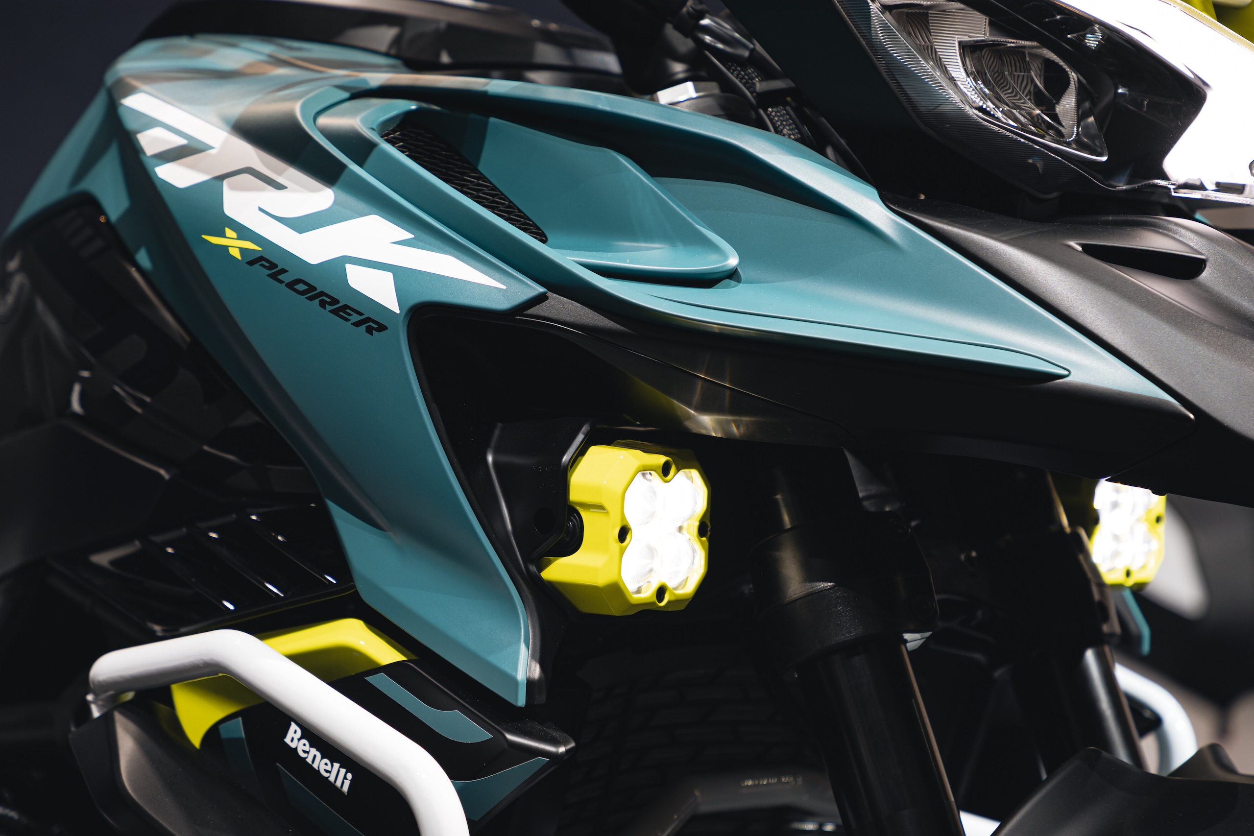 Benelli TRK 902 Xplorer: le foto