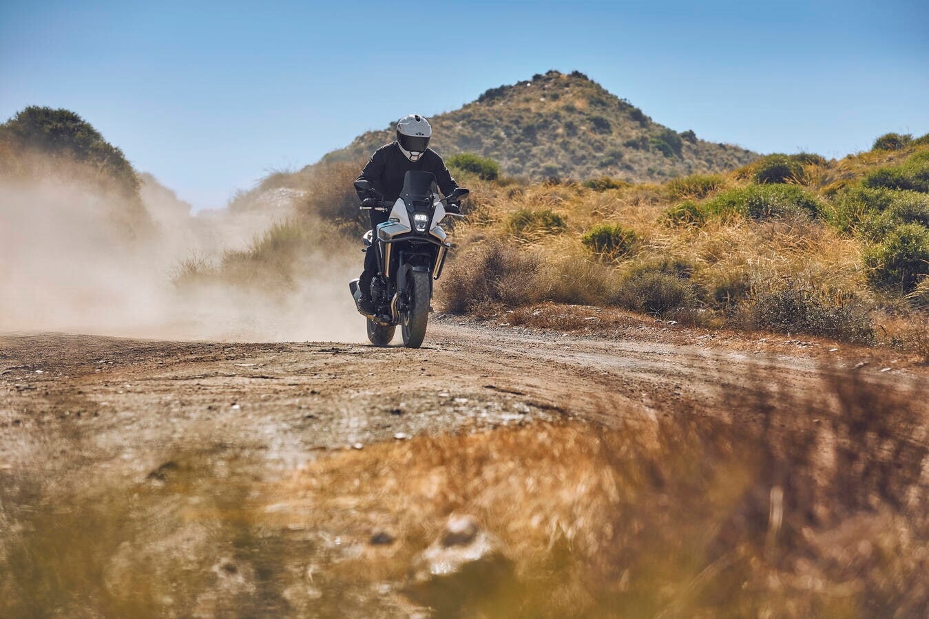 Honda NX500: le foto della versione 2026