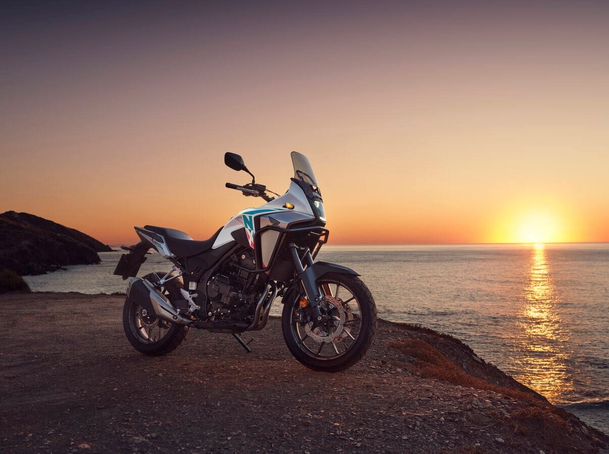 Honda NX500: le foto della versione 2026