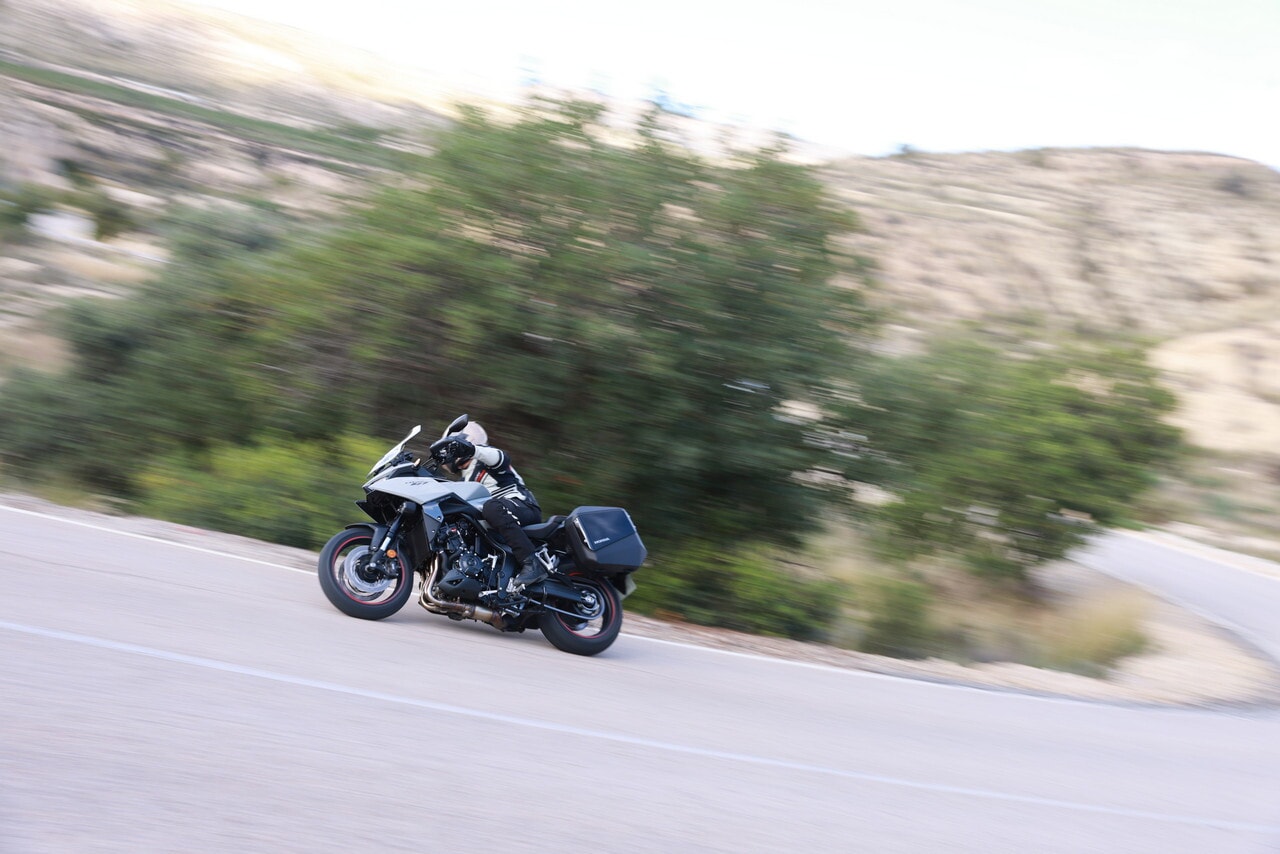 Honda CB1000GT: le FOTO della prova