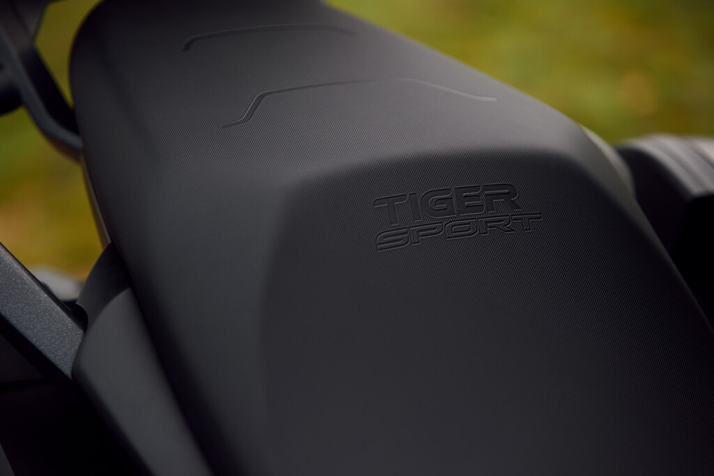 Triumph: le foto della Tiger Sport 800 Tour