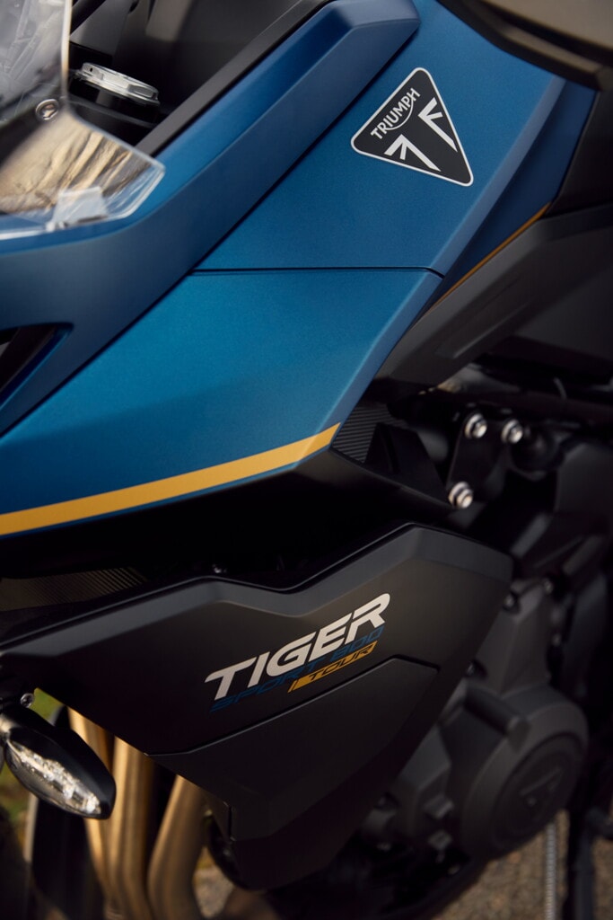 Triumph: le foto della Tiger Sport 800 Tour