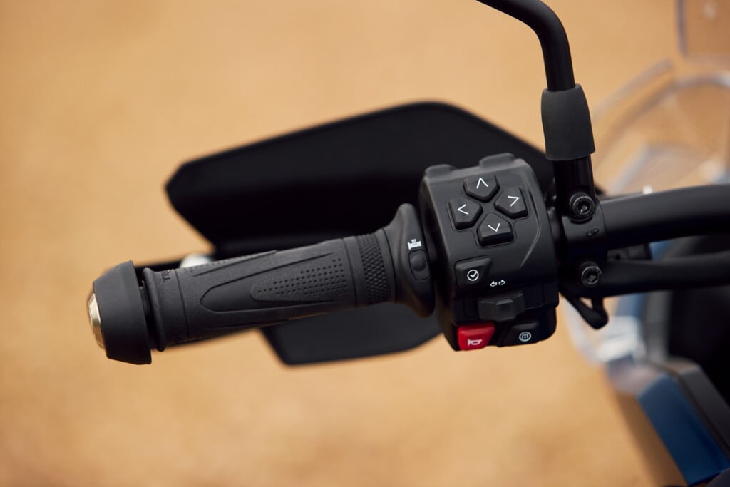 Triumph: le foto della Tiger Sport 800 Tour