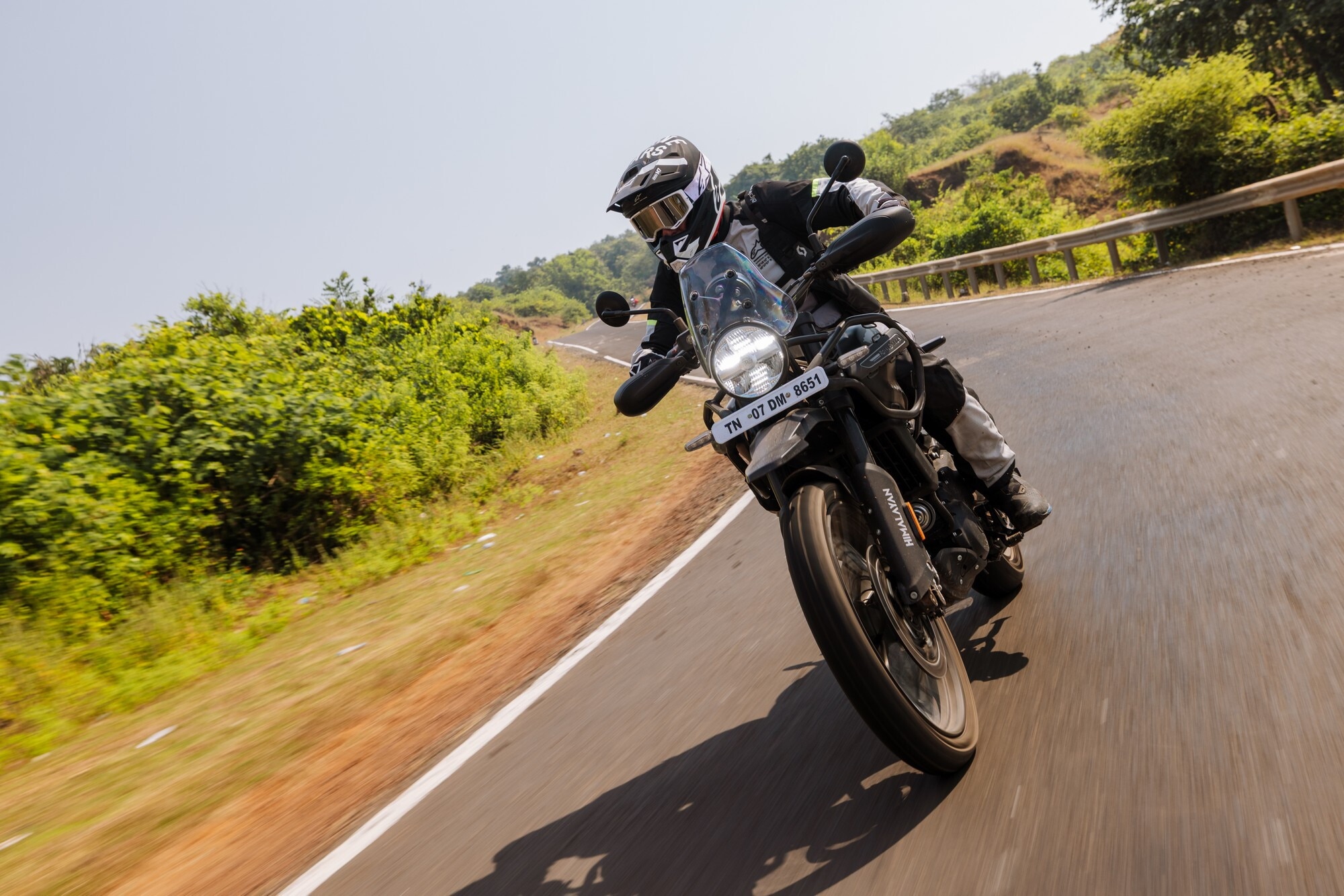 Roayl Enfield Himalayan Mana Black: la gallery del test