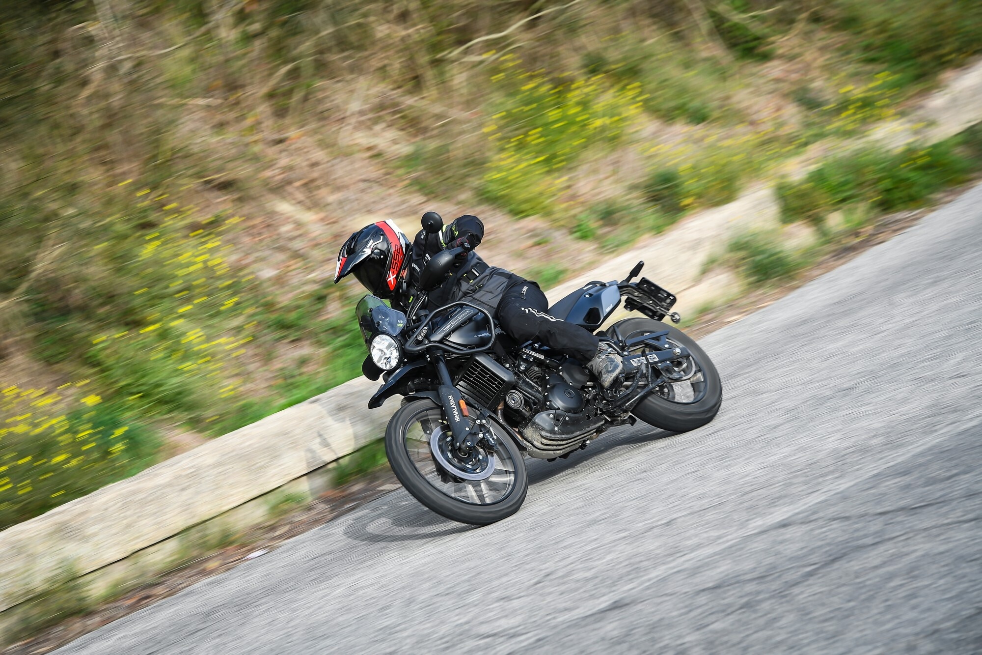 Roayl Enfield Himalayan Mana Black: la gallery del test