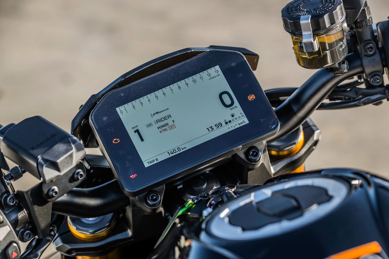 Kawasaki Z1100, LE FOTO DELLA PROVA