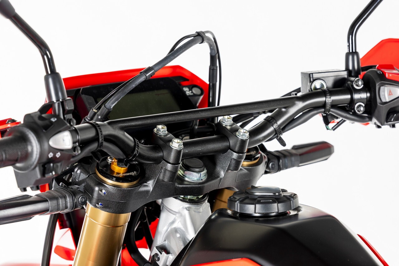 Honda, svelata la nuova CRF300L RED EDITION: le foto