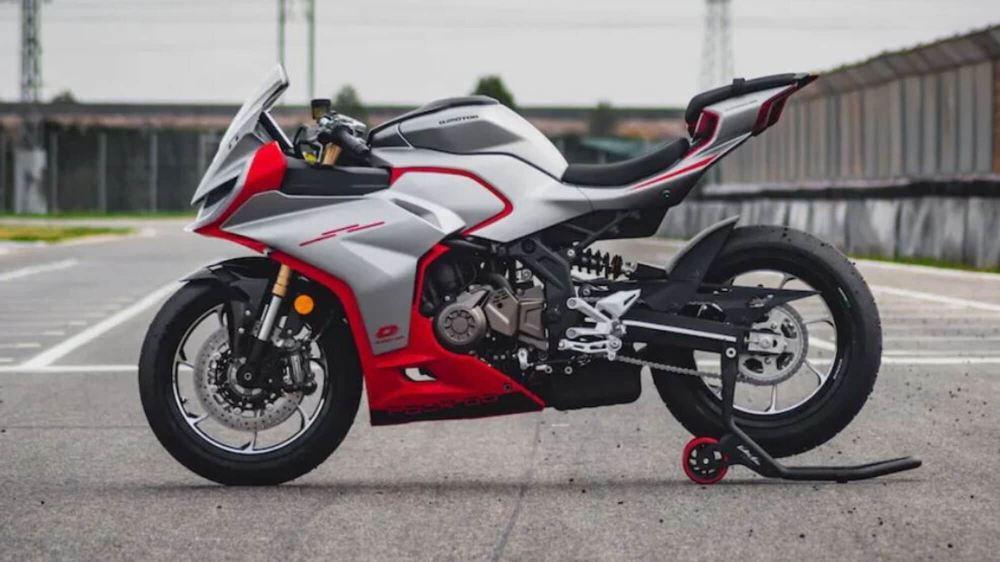 QJMotor SRK 421RR: piccola SBK con la voglia di urlare