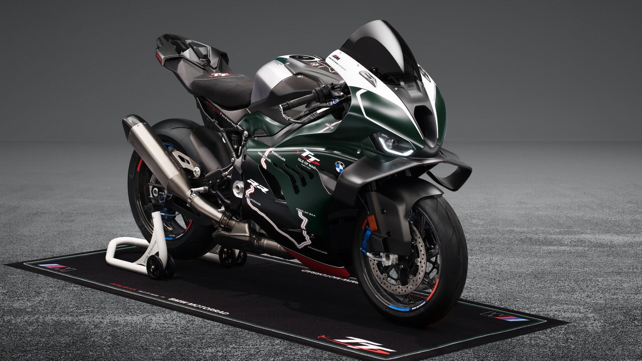 BMW M RR Isle of Man TT : le foto della SBK in edizione limitata