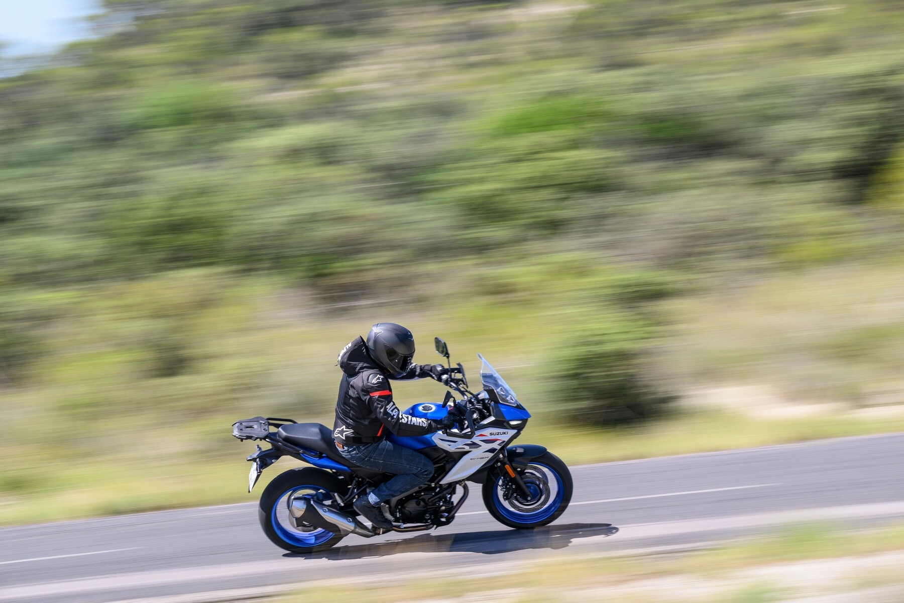 Suzuki SV-7GX: la gallery del test