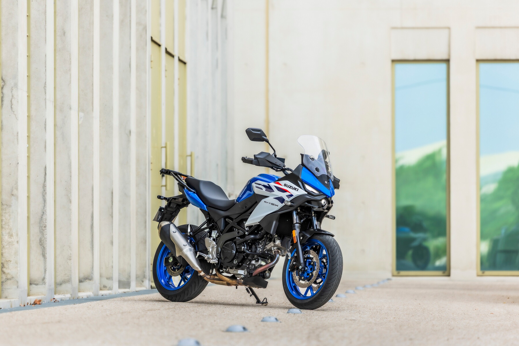 Suzuki SV-7GX: la gallery del test