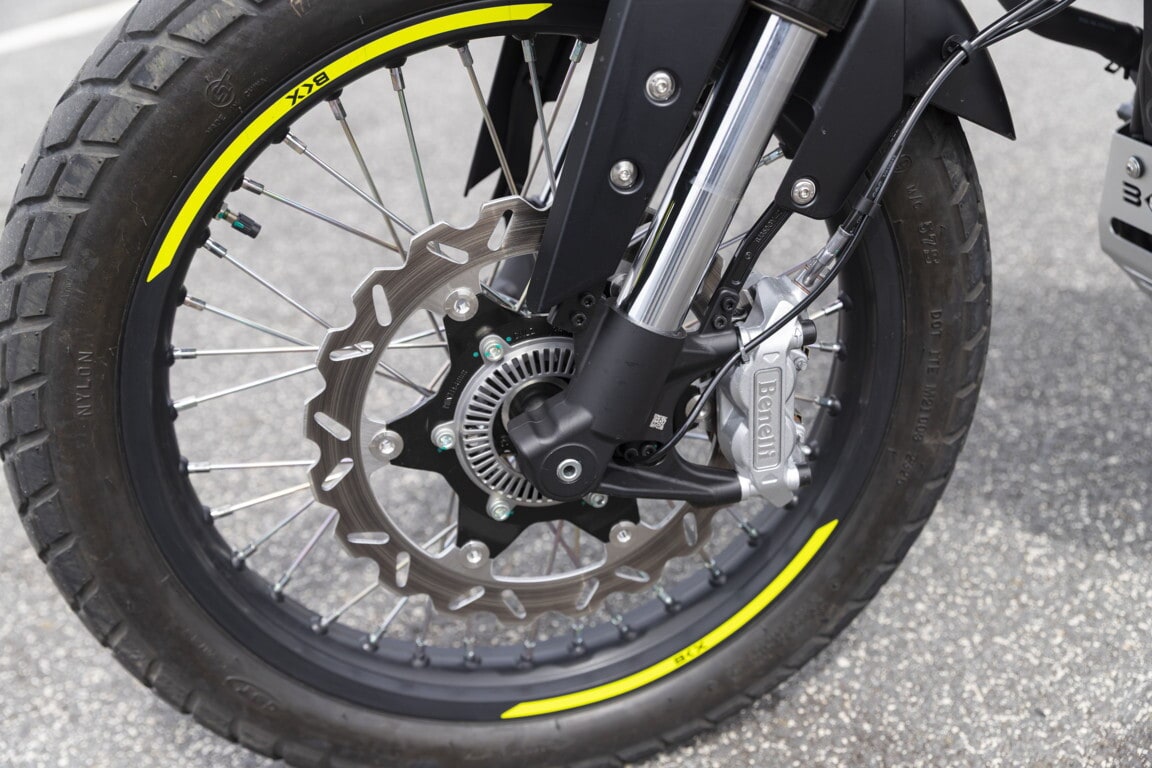 Benelli BKX 300: le FOTO della prova