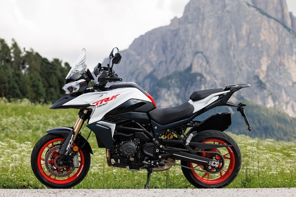 Benelli TRK 902 Stradale: le foto della prova