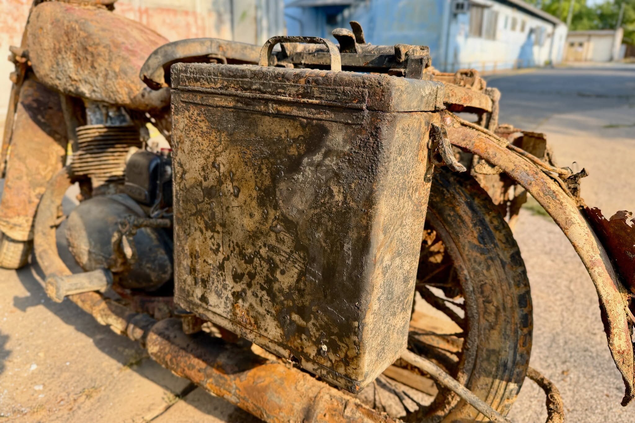 DKW NZ 350-1: le foto della moto riemersa dal Danubio